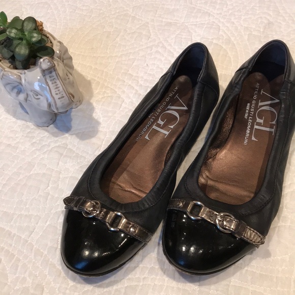 agl icon ballet flat